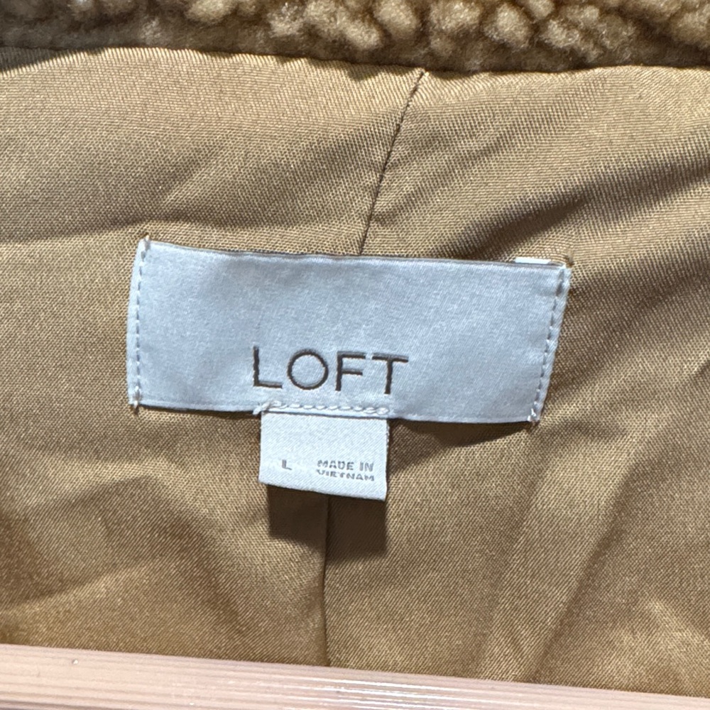 LOFT Tan Sherpa Jacket - Picture 2 of 4